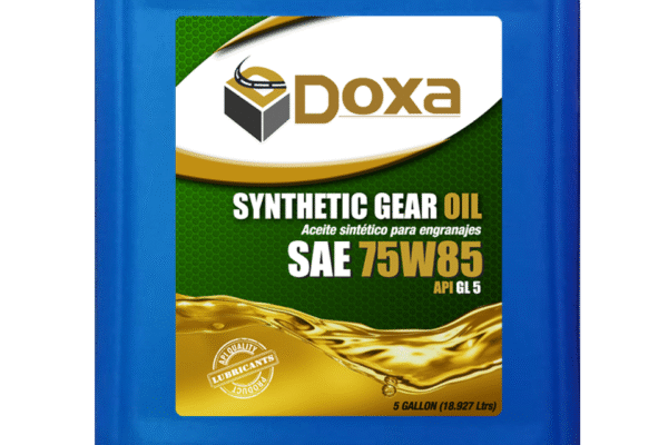 sae 75w-85 synthetic gear oil being poured into a differential